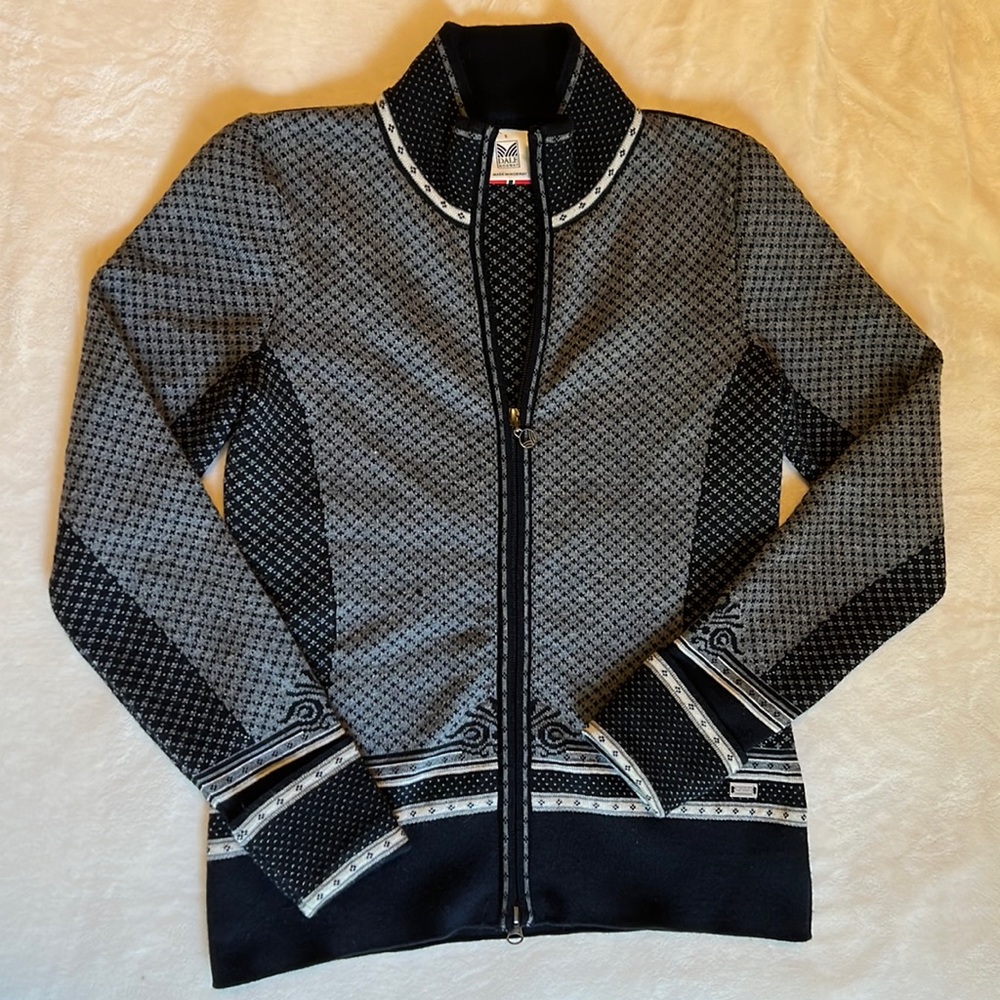 Dale of Norway women’s zip up sweater